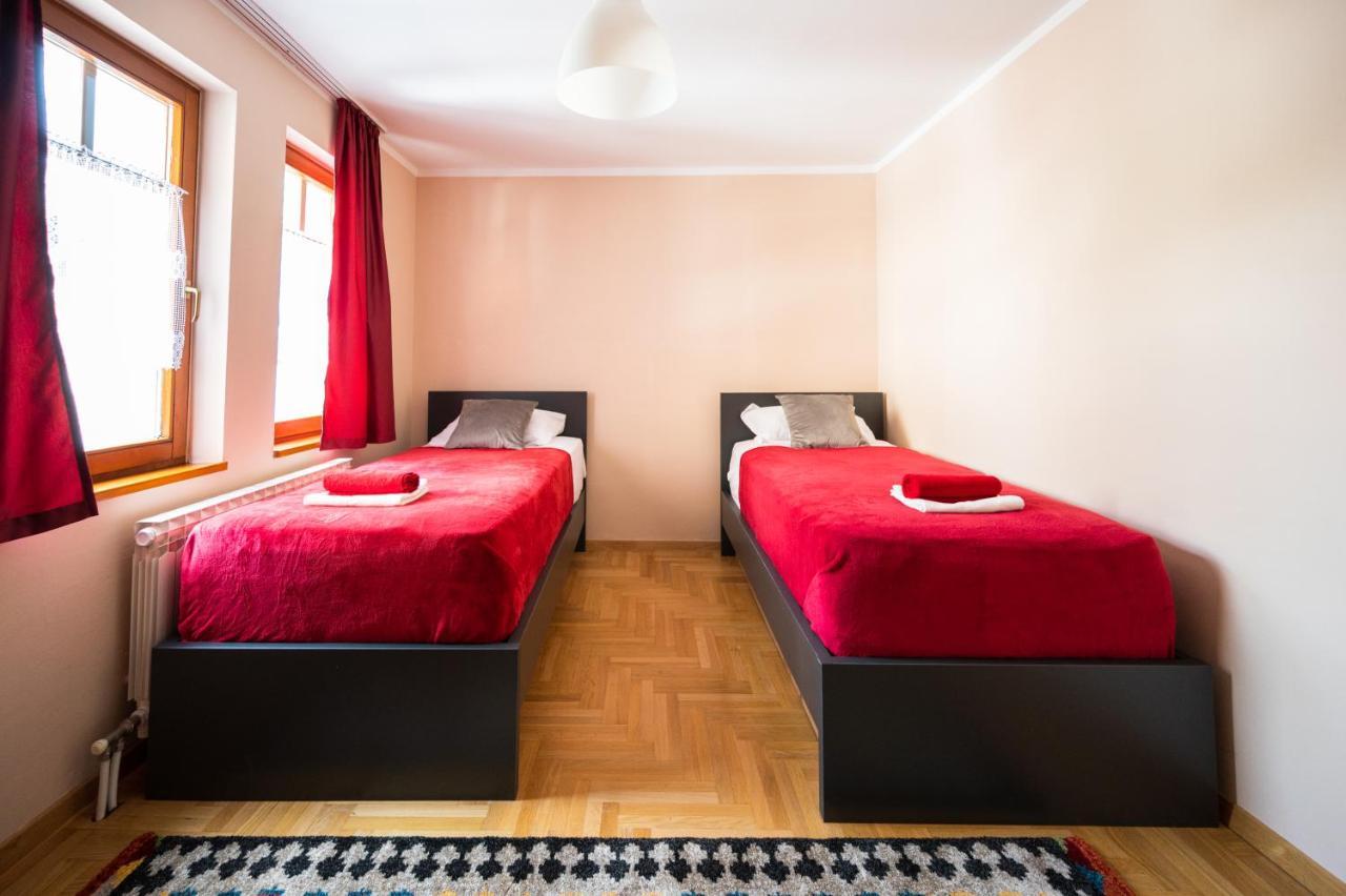 Spacious & Modern Apartments- Old Town Сараево Екстериор снимка