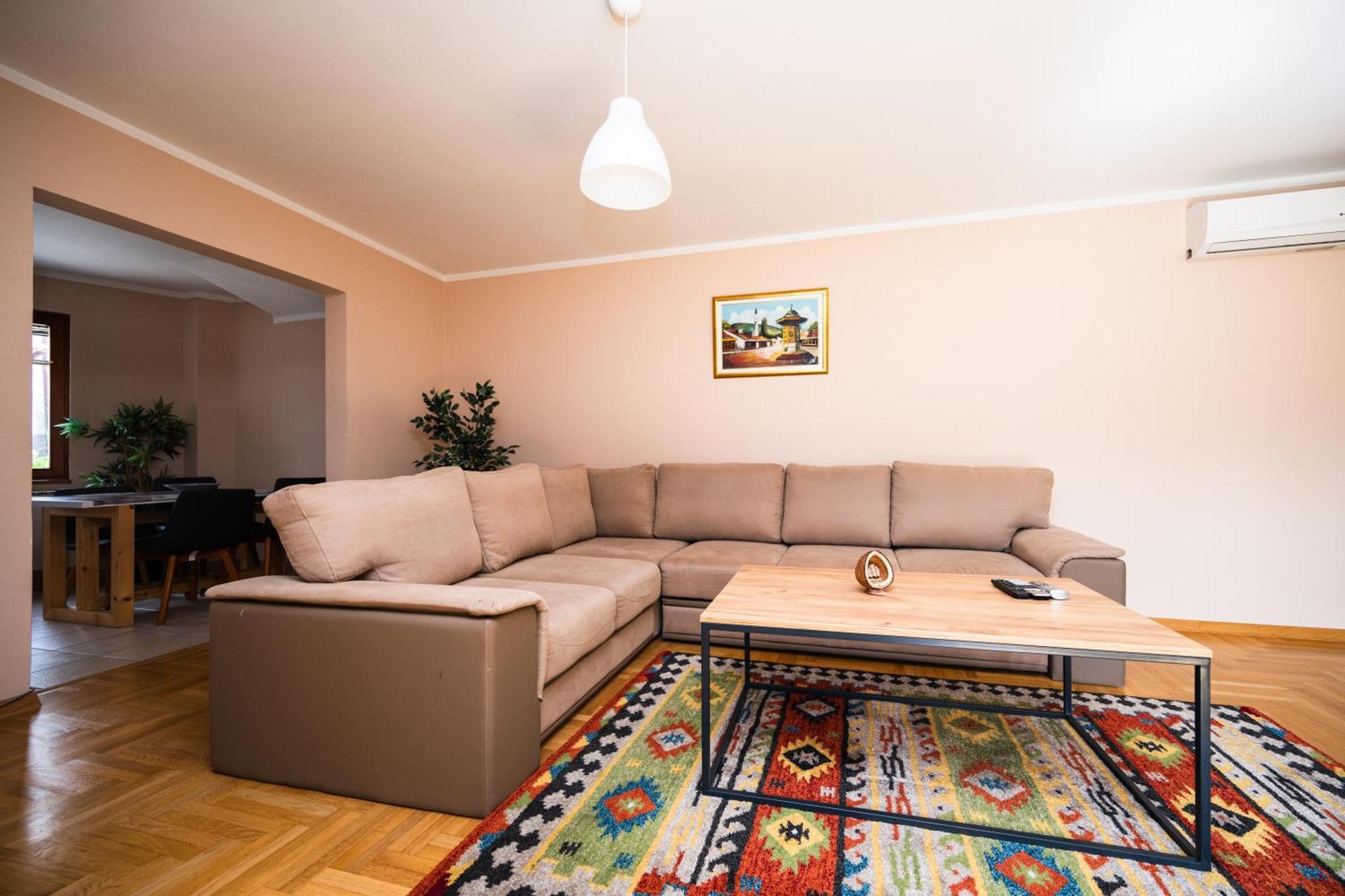 Spacious & Modern Apartments- Old Town Сараево Екстериор снимка